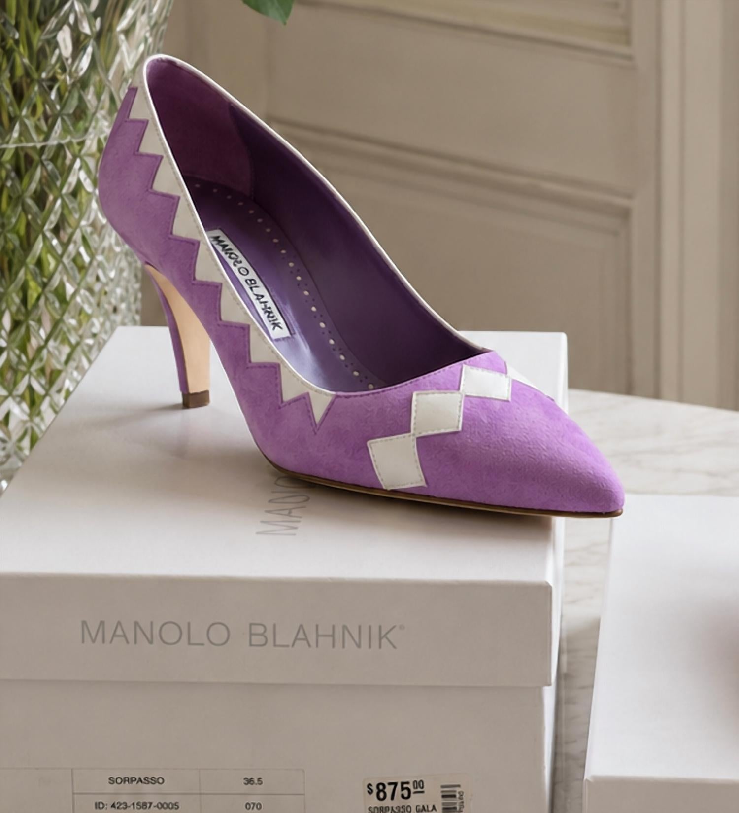 Manolo Blahnik - Women's Sorpasso Pumps