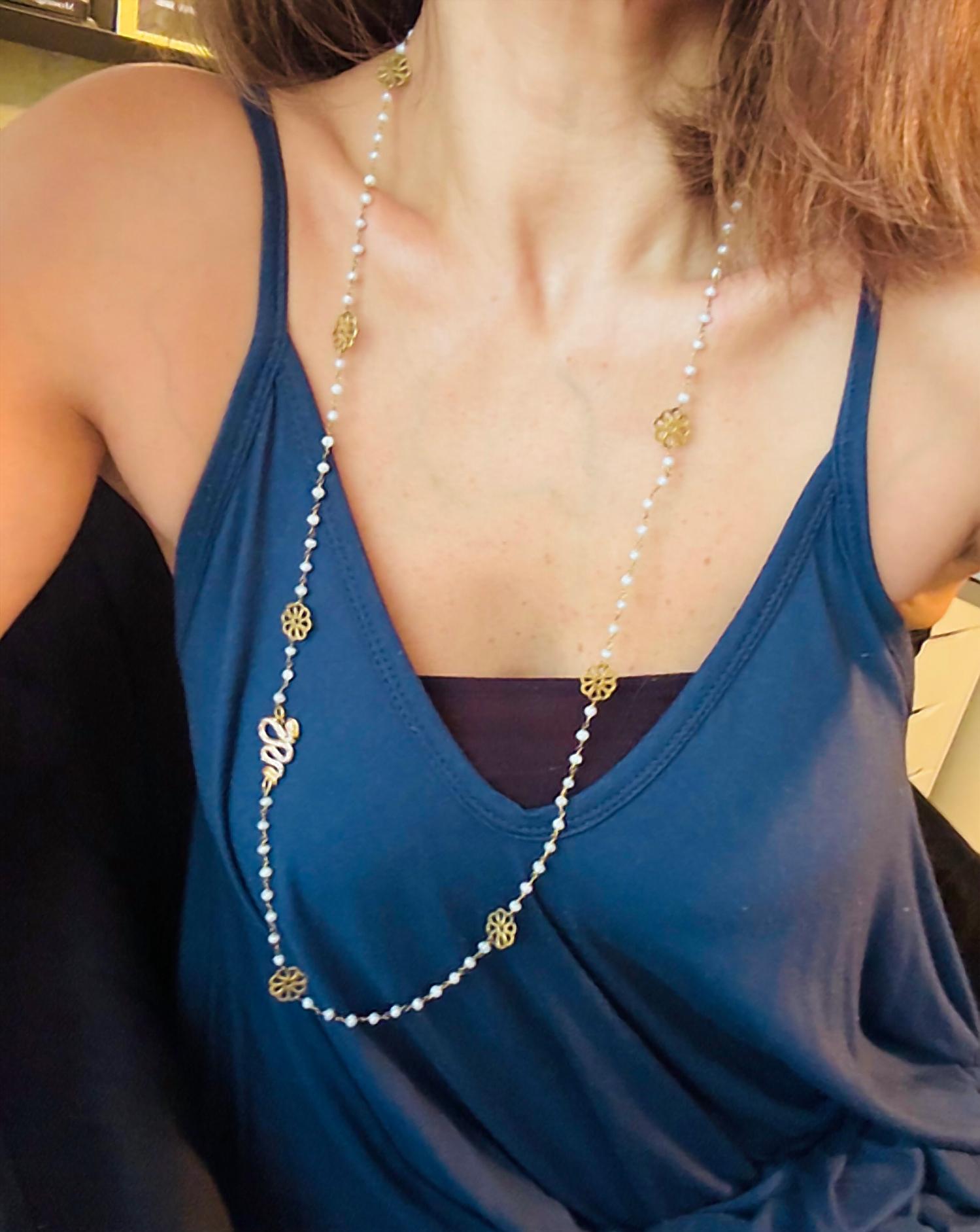 Avenue Chic - Women Hissing Pearl Necklace