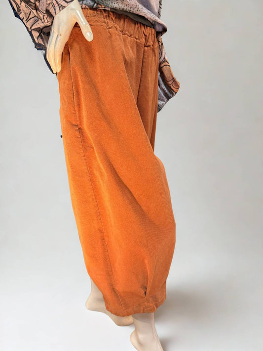 Lands Downunder - Cord Cropped Pants