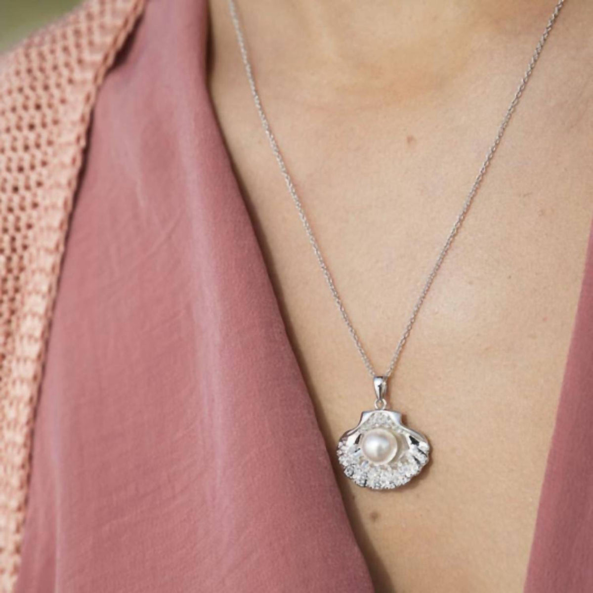 Shanore - Women's Shell Necklace With Pearl & Swarovski Crystals