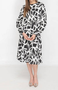 Kmw - Bell Sleeve Everything Midi Dress