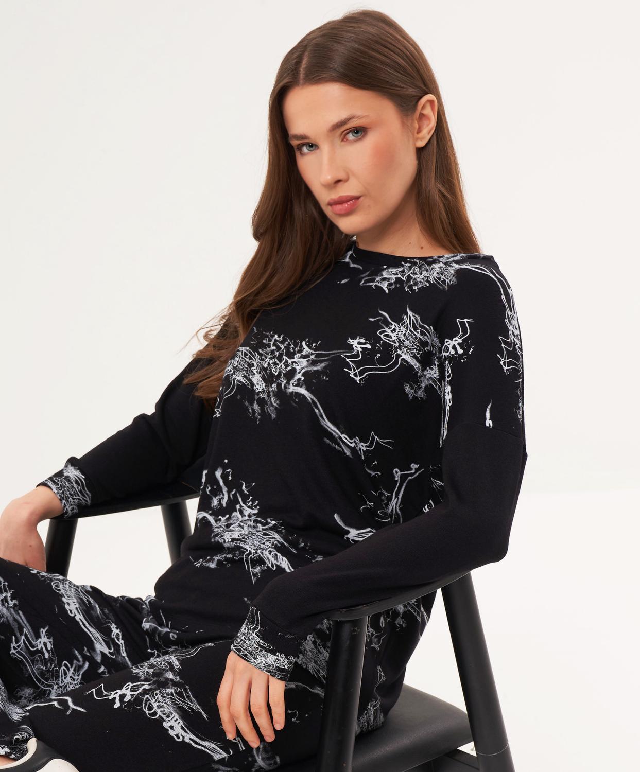 french kyss Abstract Print Scoop Neck Top in black white - women's sweater - alternate view