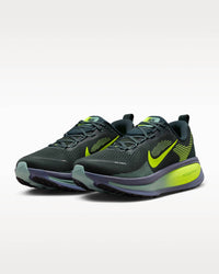 Nike - Men's Vomero 18 Road Running Shoes