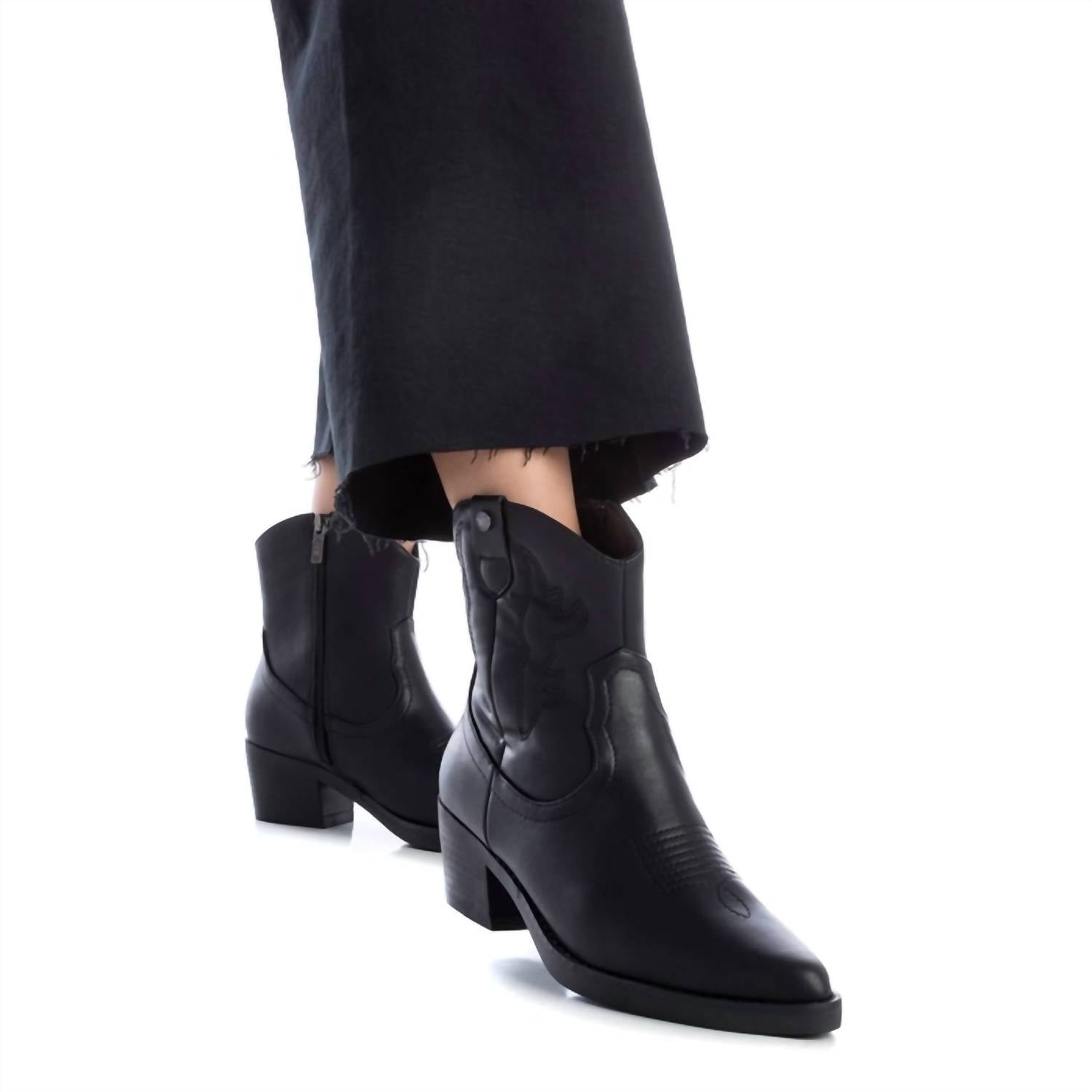 Xti - Women's Cowboy Booties
