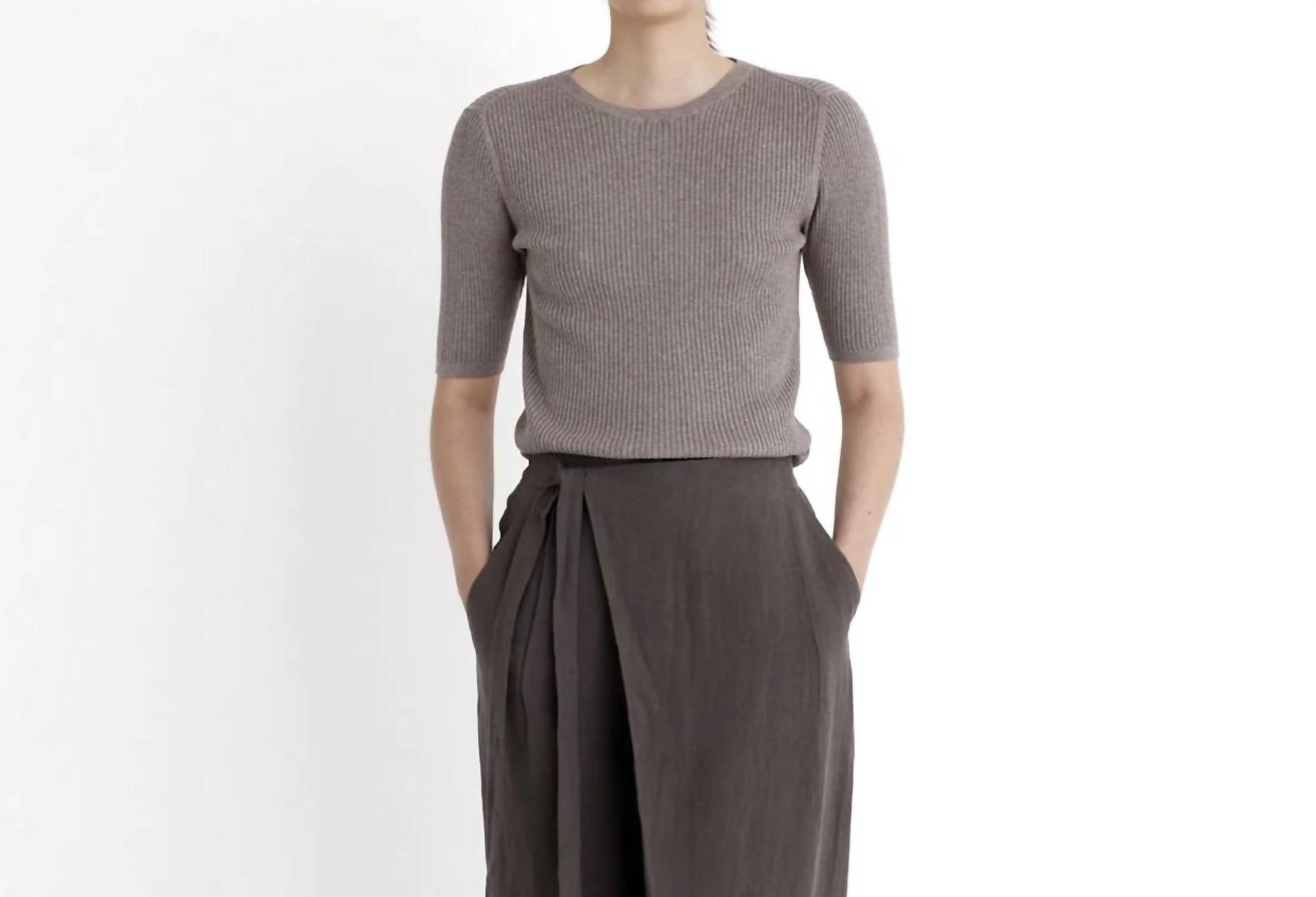 7115 By Szeki - Ribbed Short Sleeve Top