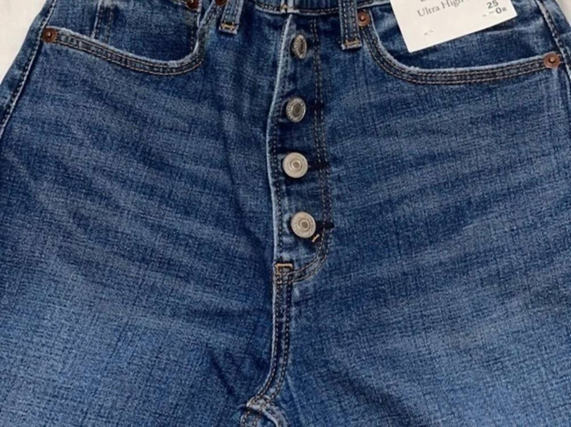 Abercrombie & Fitch - Women's Ultra High Rise Ankle Straight Jeans - Regular