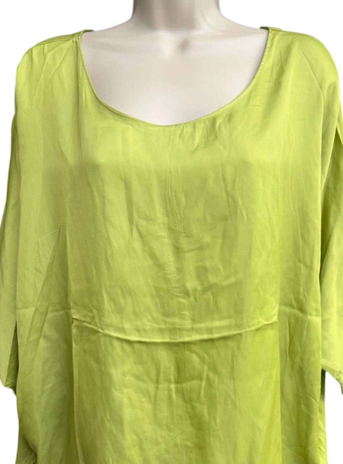 Ee:Some - Women's Satin Elegance Top