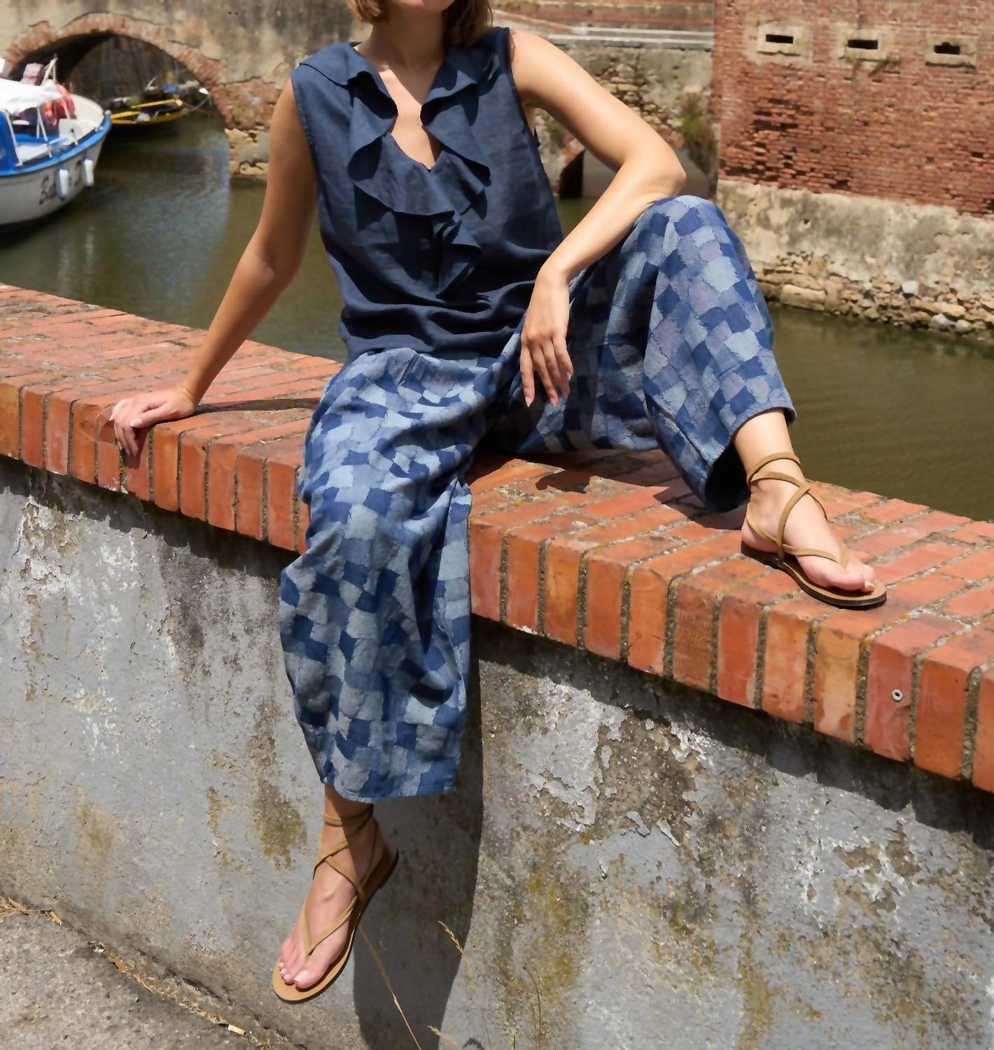 Blueberry - Wave Neck Sleeveless Top