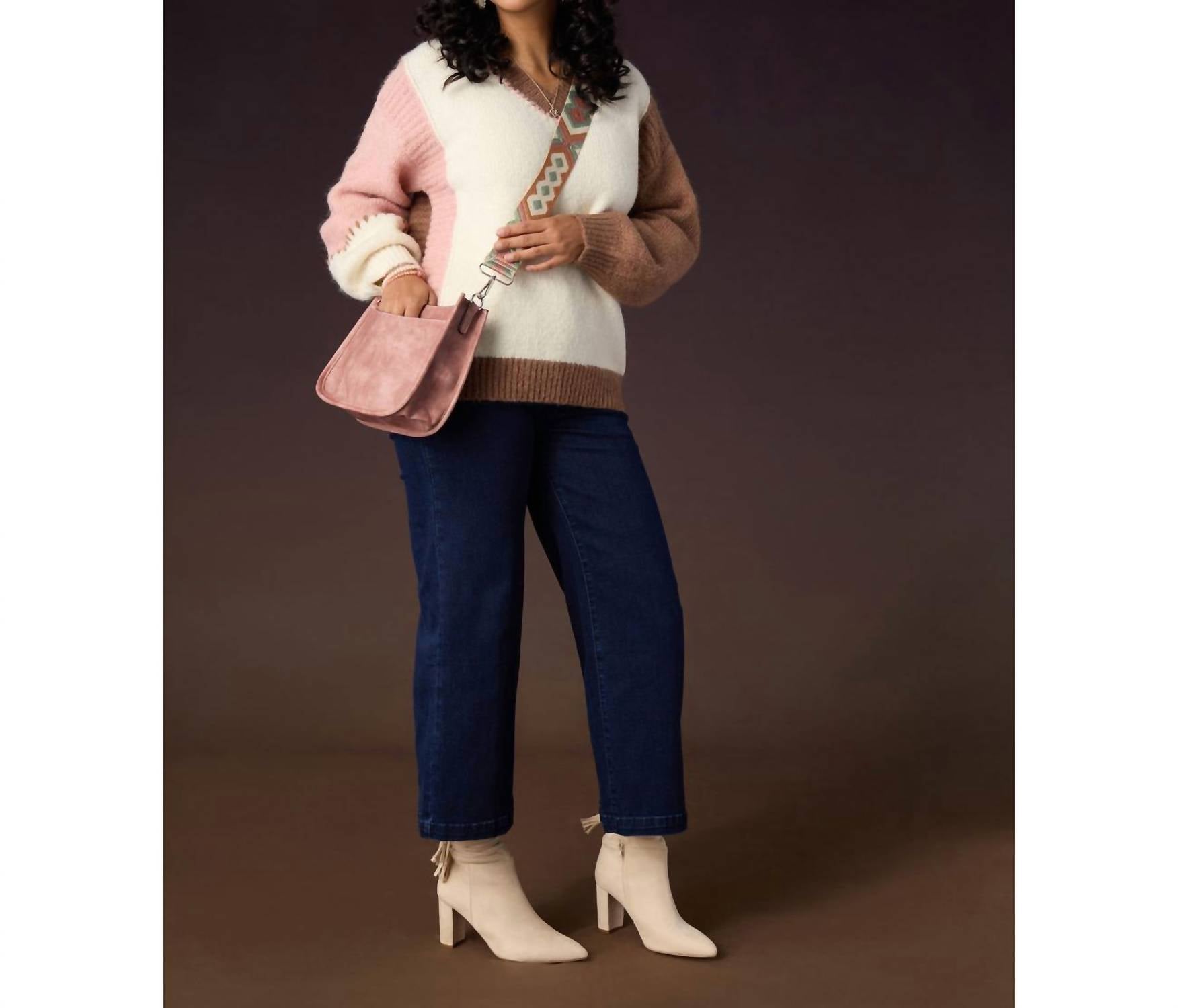 Coco + Carmen - Dolores Contrast Sleeves V-neck Sweater