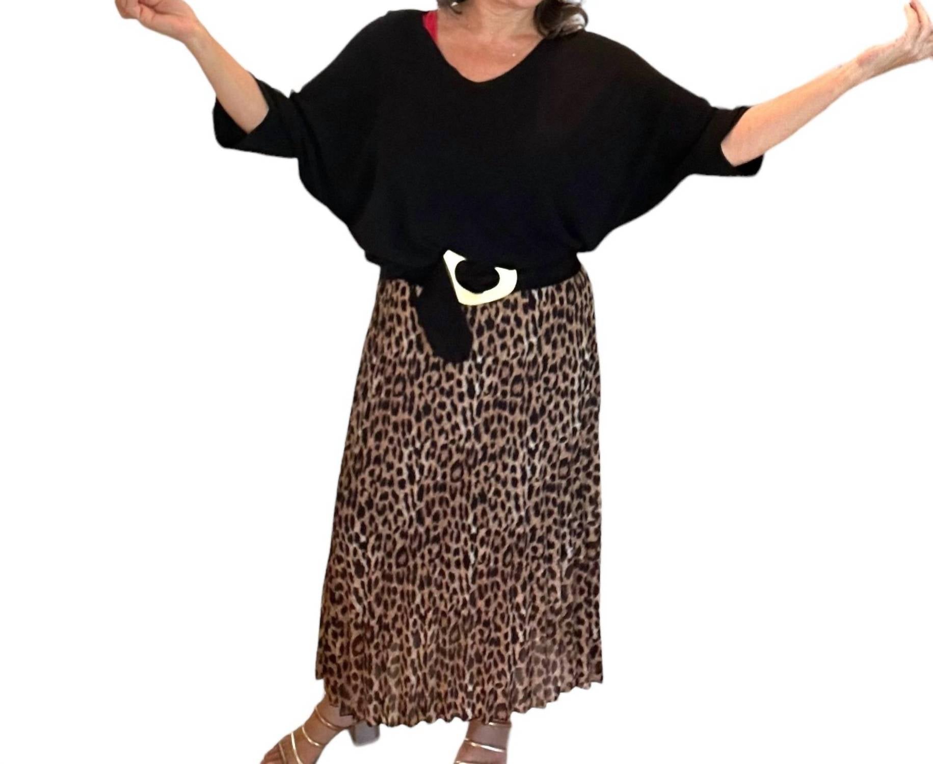 Made In Italy - Pleated Animal Print Skirt