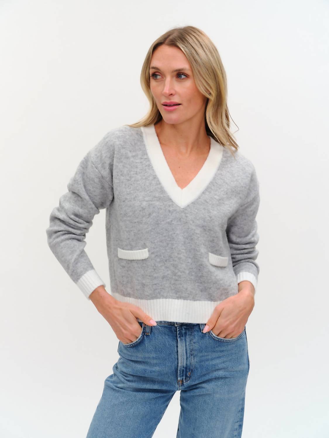 Six/Fifty - Libby V-neck Colorblock Sweater