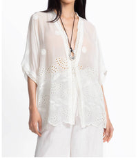 Johnny Was ELIJAH KIMONO in white - women's jacket - detail view