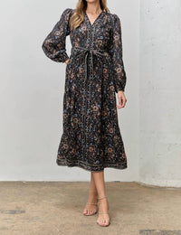 Polagram - Printed Floral V-neck Midi Dress - Plus