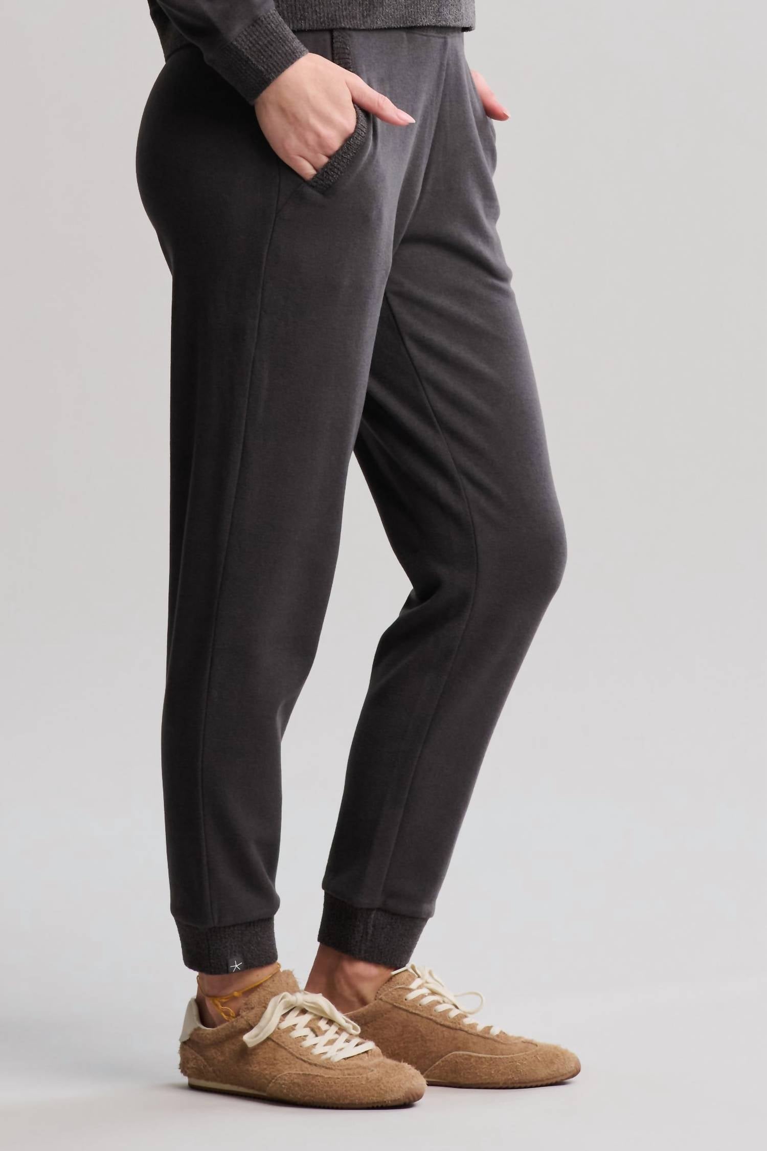 Barefoot Dreams - Brushed Fleece Jogger with CozyChic Ultra Lite Rib