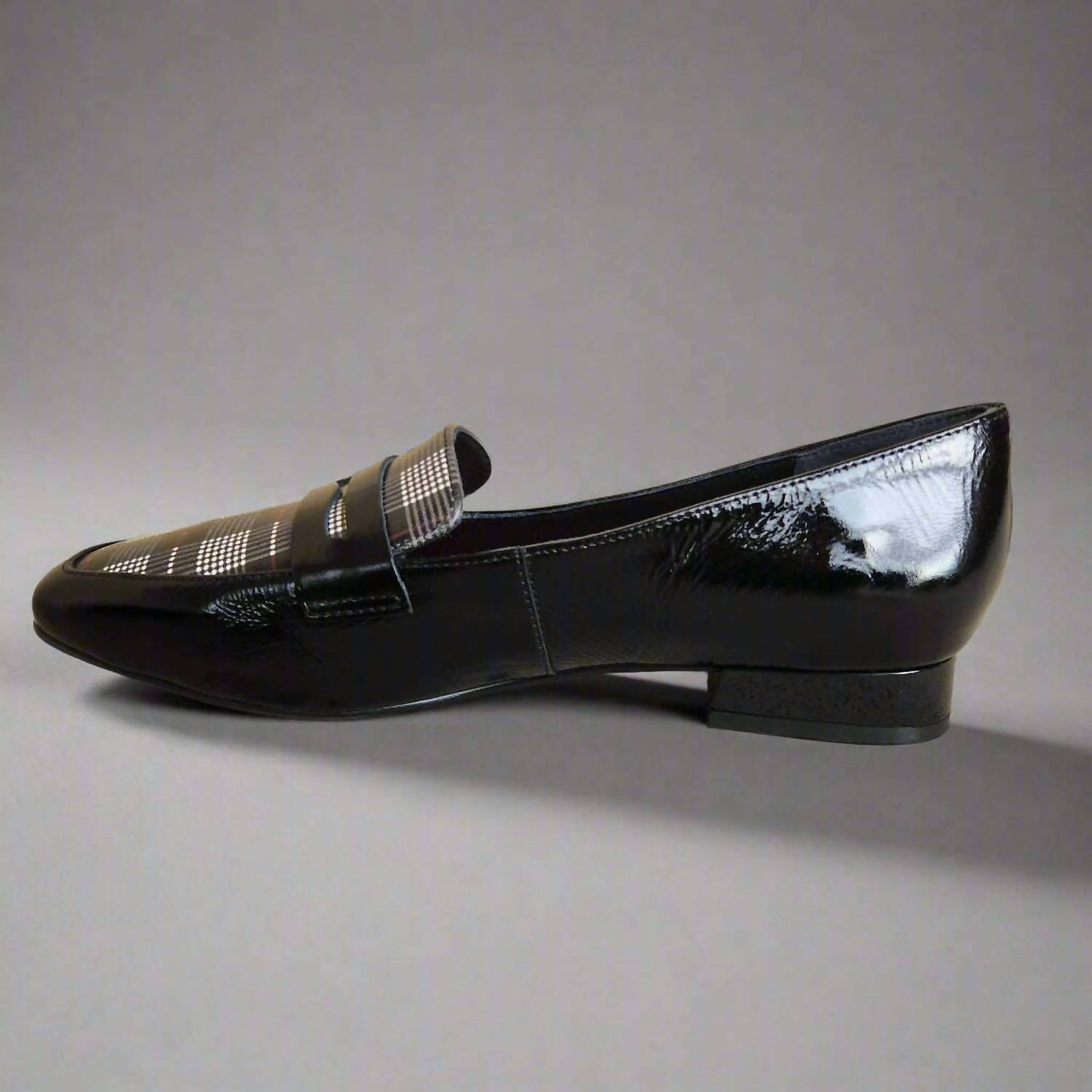 Capelli Rossi Women's Hutton Shoe in black wales french patent - women's flats - detail view