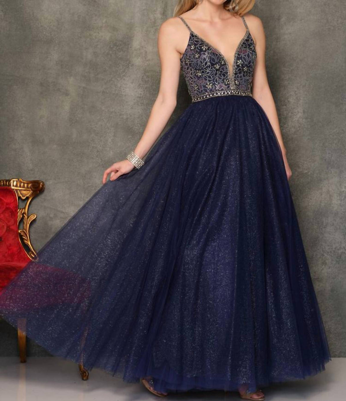 Dave & Johnny - Sleeveless Gown