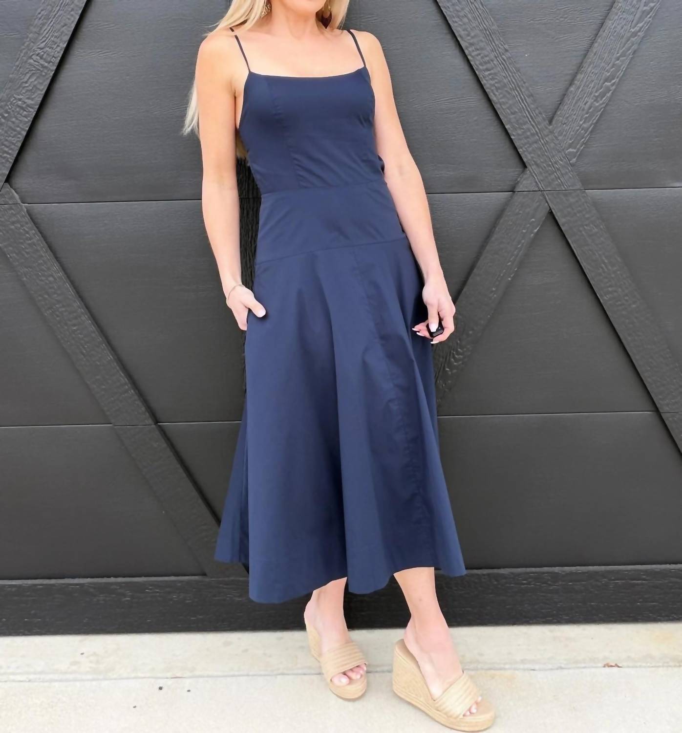 Nia - Fit And Flare Midi Dress