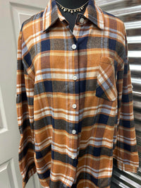 Adora - Women's Roll Up Sleeve Plaid Shirt
