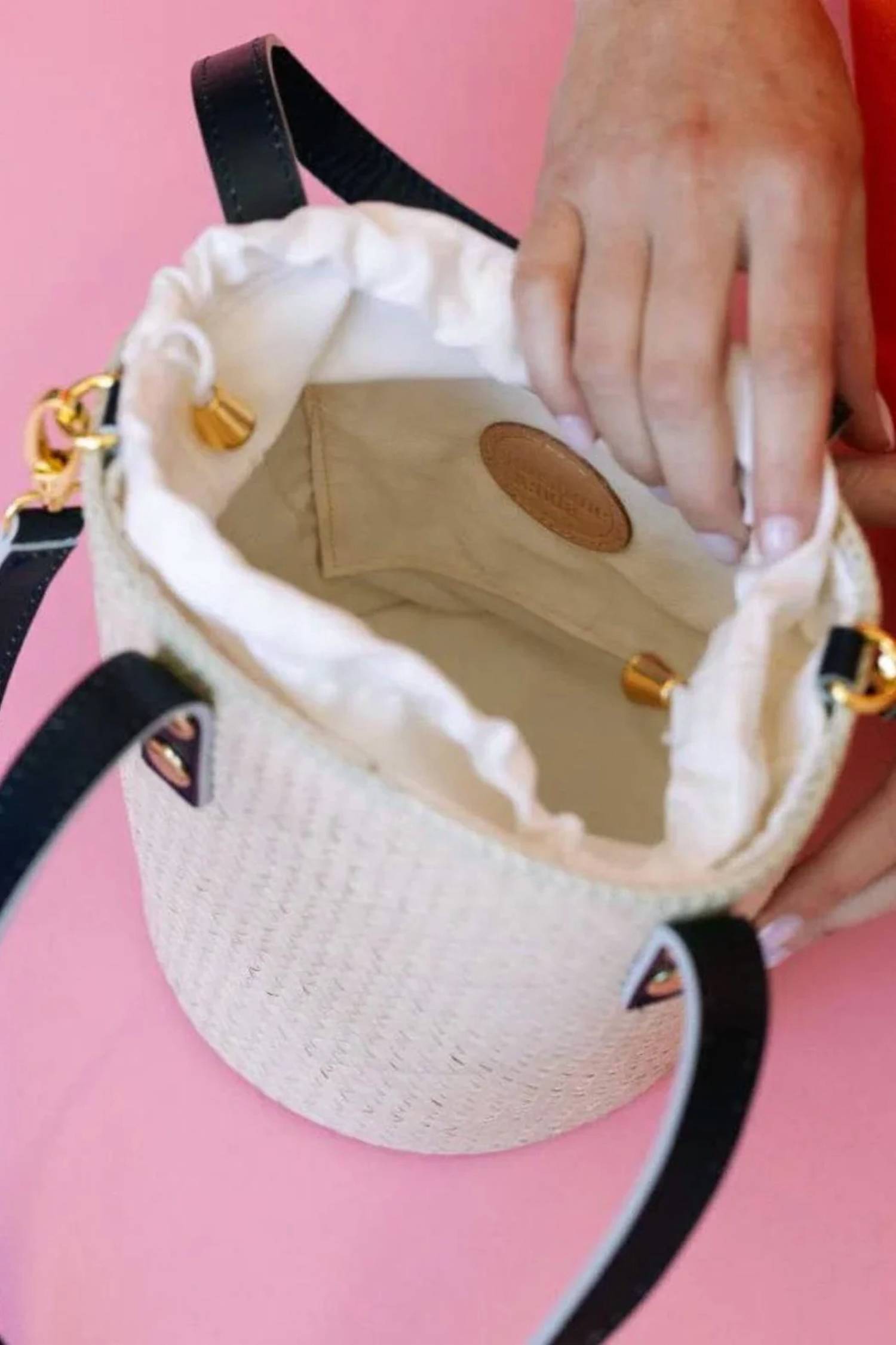 Sunshine Tienda - Women's Margo Crossbody Bag