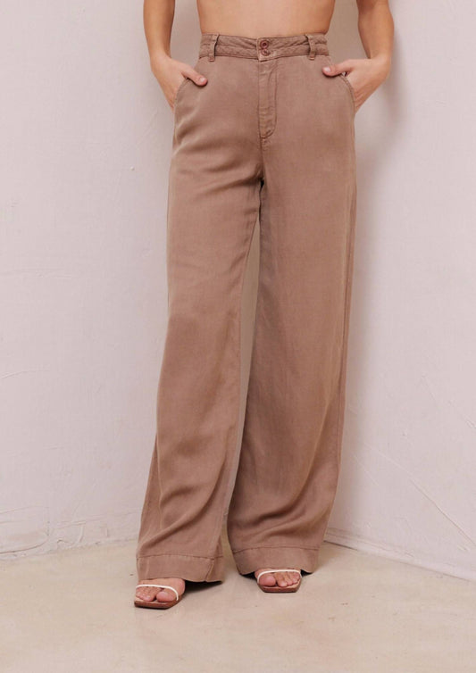 Bella Dahl - Clean Hem High Waist Pants