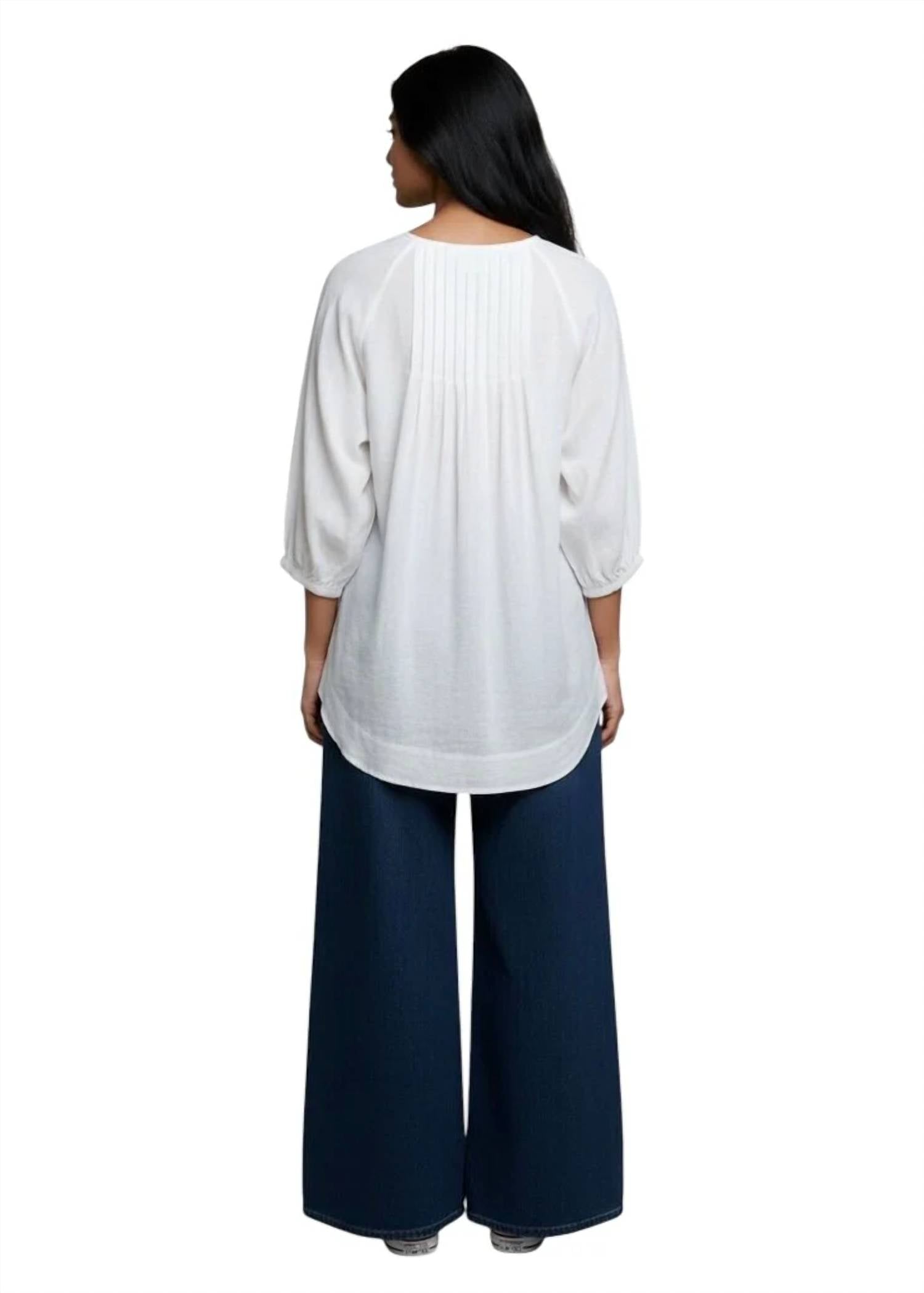 Duo Ii - Murphy Keyhole Neck Top