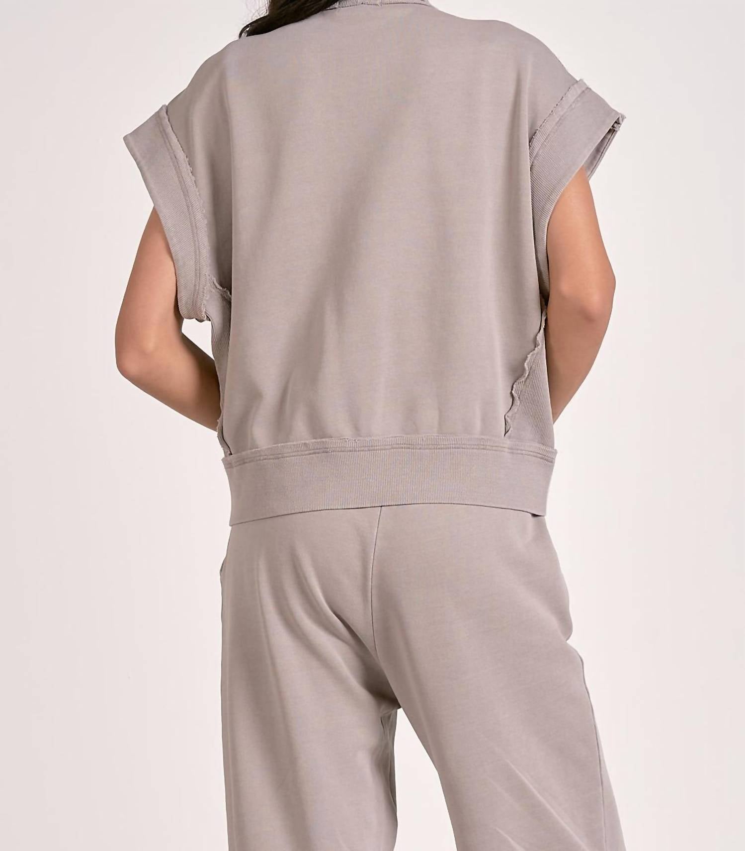 Elan - Zip Up Short Sleeve Jacket