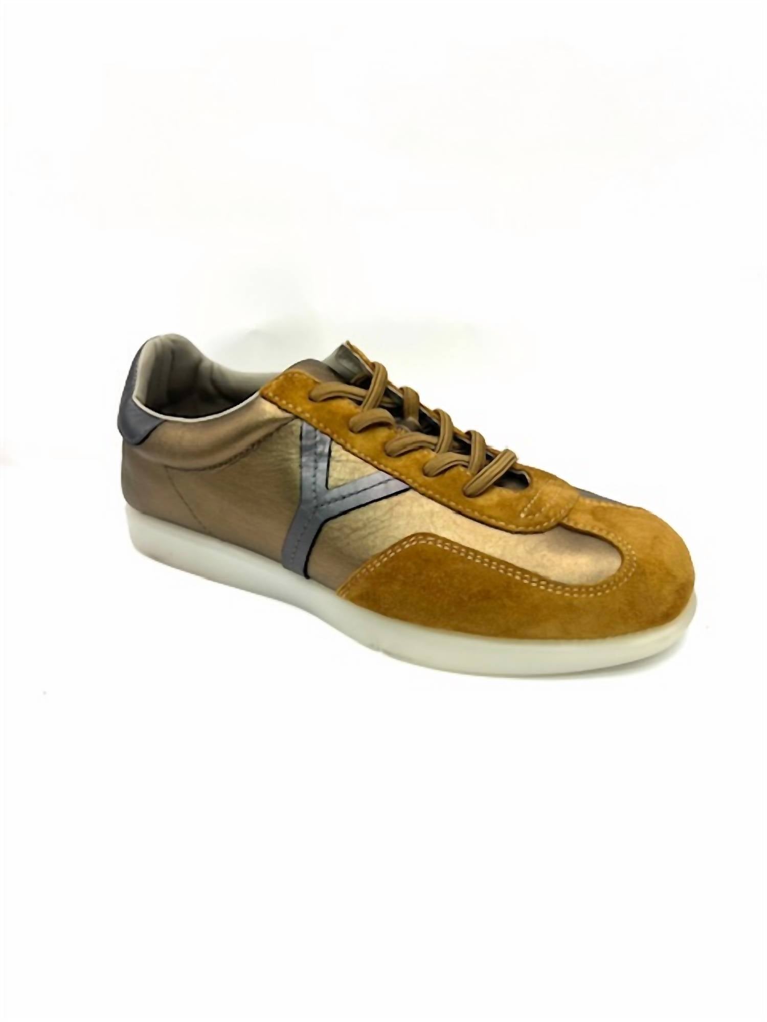SAYDO Women's Zelk Sneakers in gold - women's sneaker - detail view