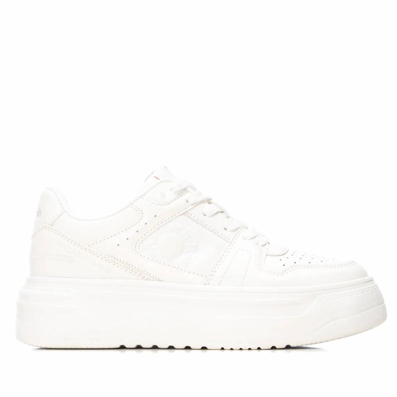 Refresh - Women's Lace-up Sneaker