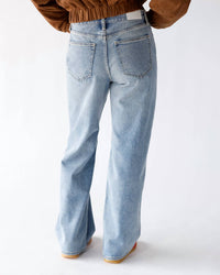 PISTOLA Hendrix High Rise Baggy Jean in apprentice distressed 1 - women's jeans - detail view