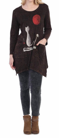 Jess & Jane - Sun And Cat Mineral Washed Top Plus