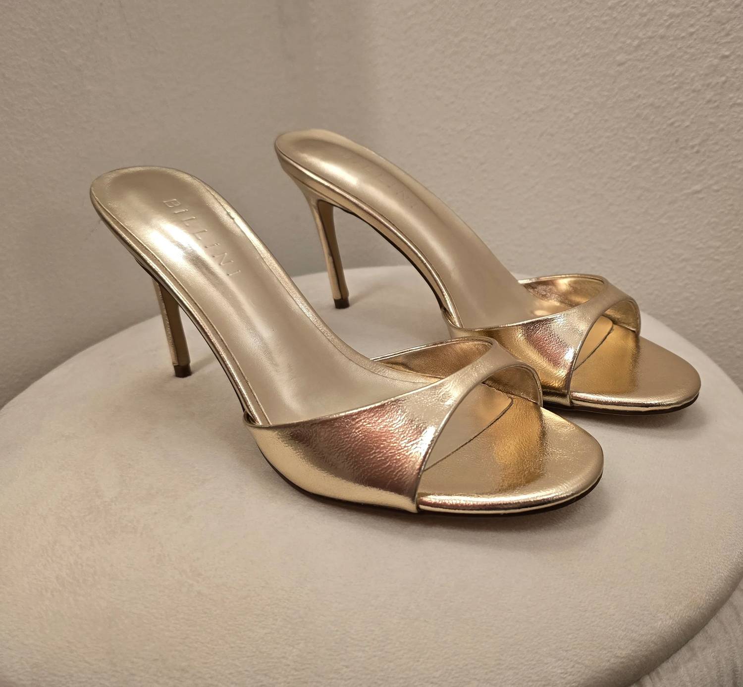Billini - Women's Hensley Metallic Open Toe Heel