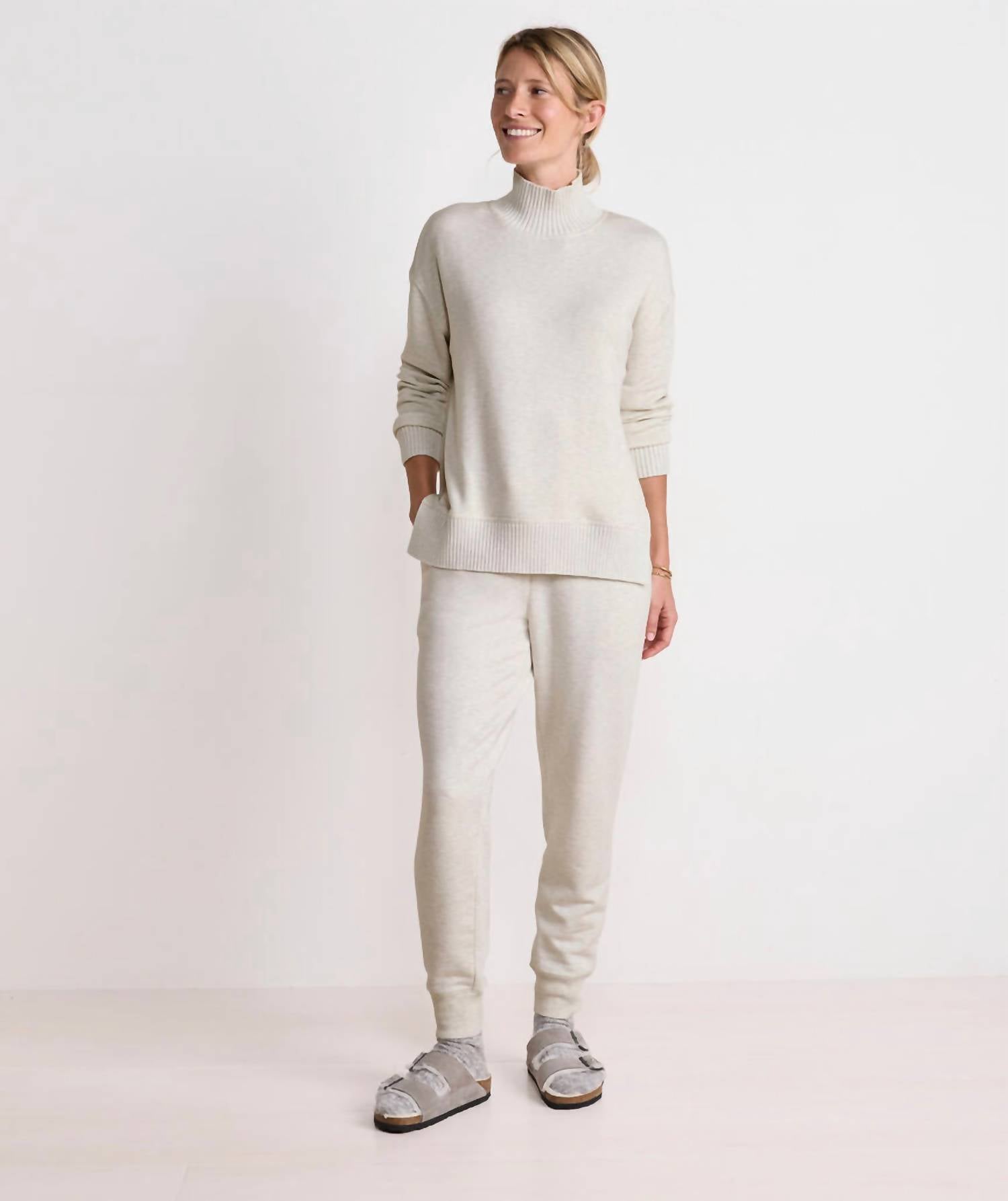 Vineyard Vines - Dreamcloth Ribbed Trim Funnel-neck Pullover
