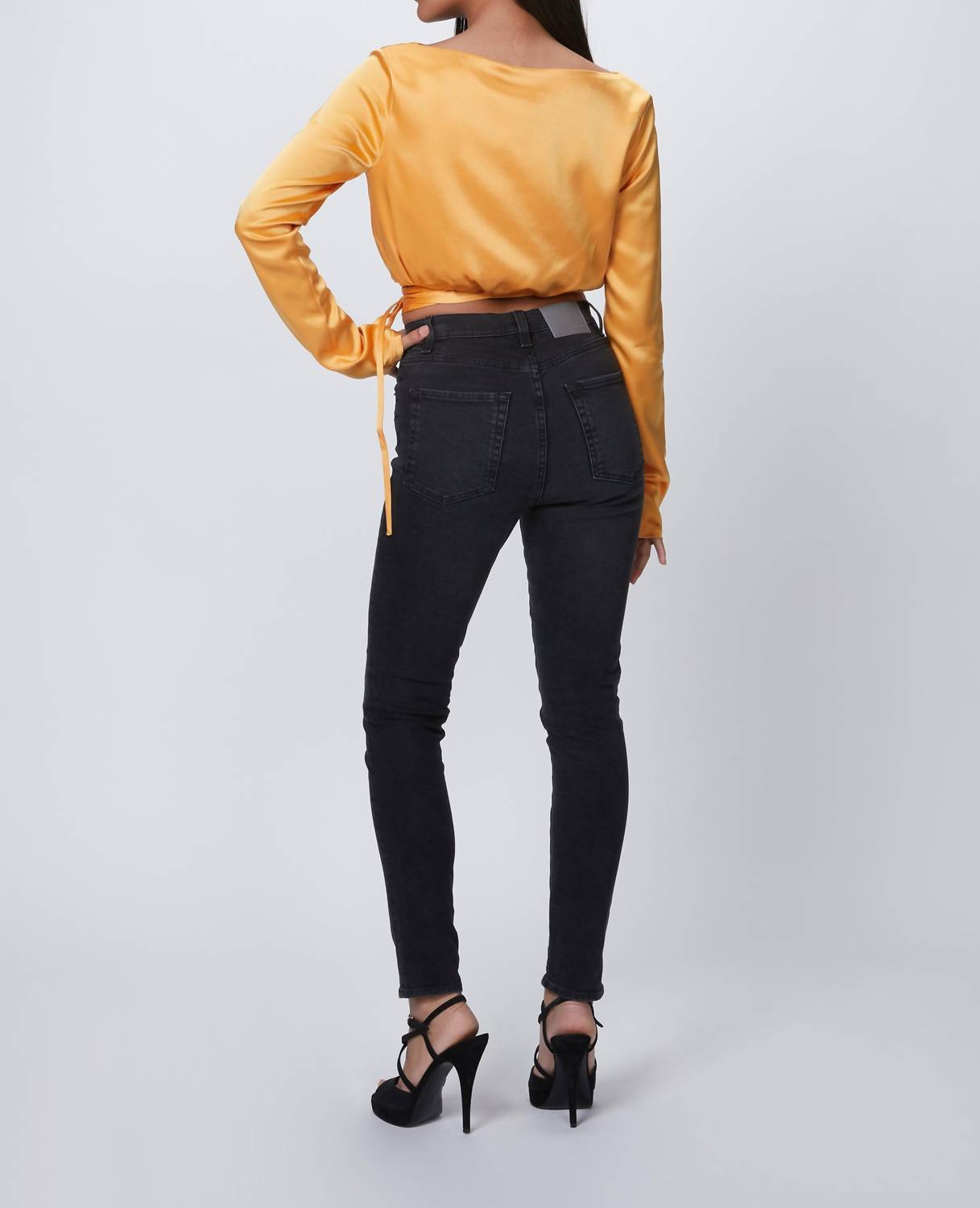 HIGH JEAN