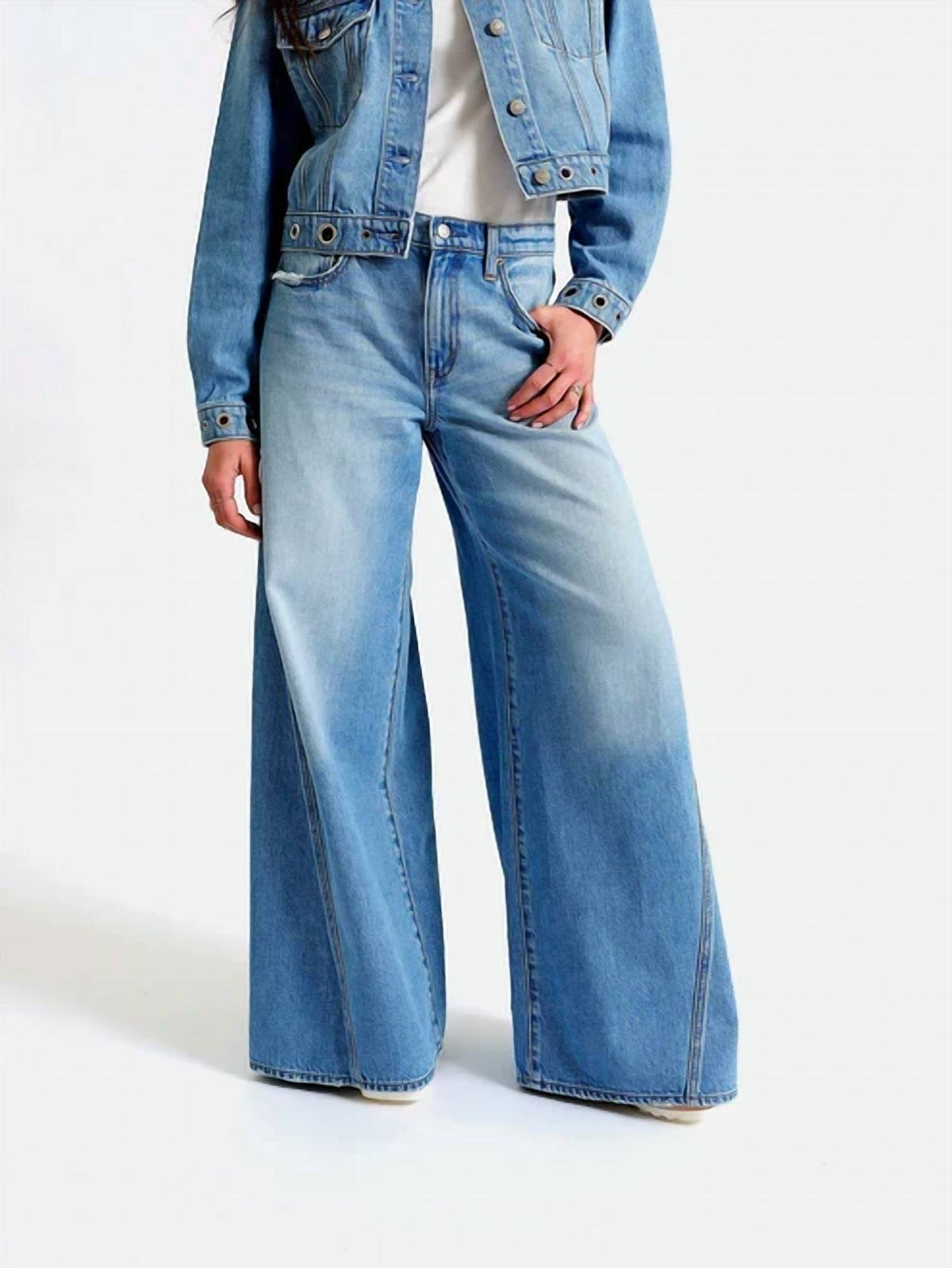 Daze - Wilder Ultra Wide Leg Jeans