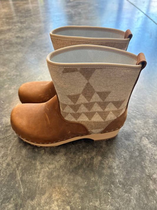 Magnafied - Women's Hannah Boot