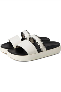Olukai - Women's Pae Leather Sandal