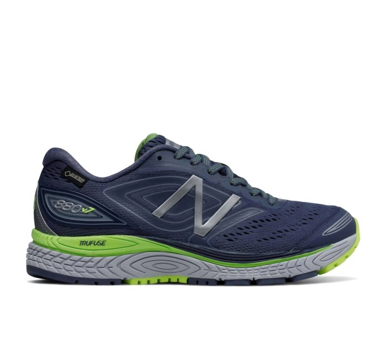 New Balance - Women's 880v7 Gore-tex Running Shoes