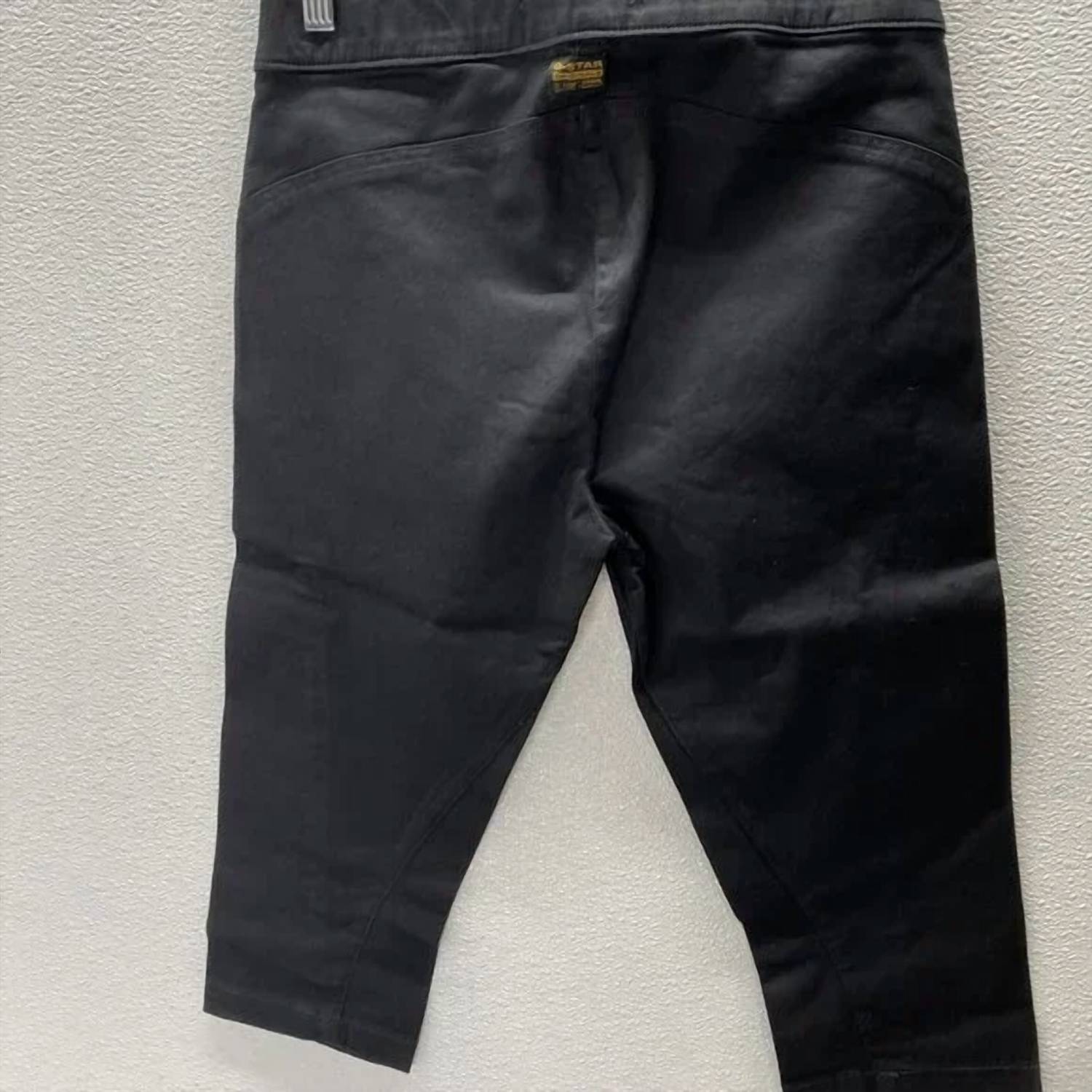 G-Star Women’s Stretch Twill Capri Legging Pants in black - women's pants - detail view