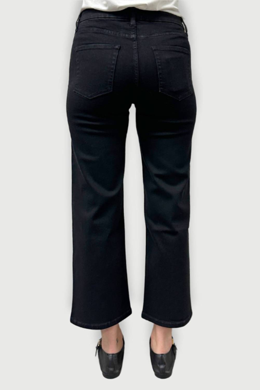 Oliver Logan - Addington Mid Rise Wide Leg Crop Jean