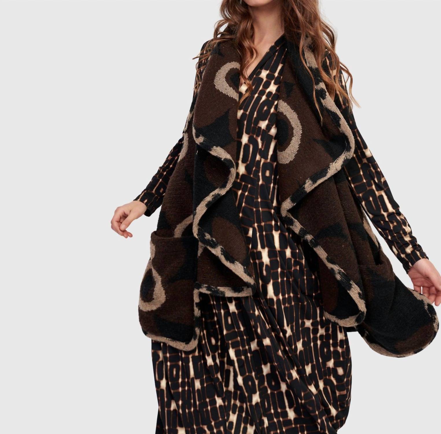 Alembika - Piped Cozy Draped Vest