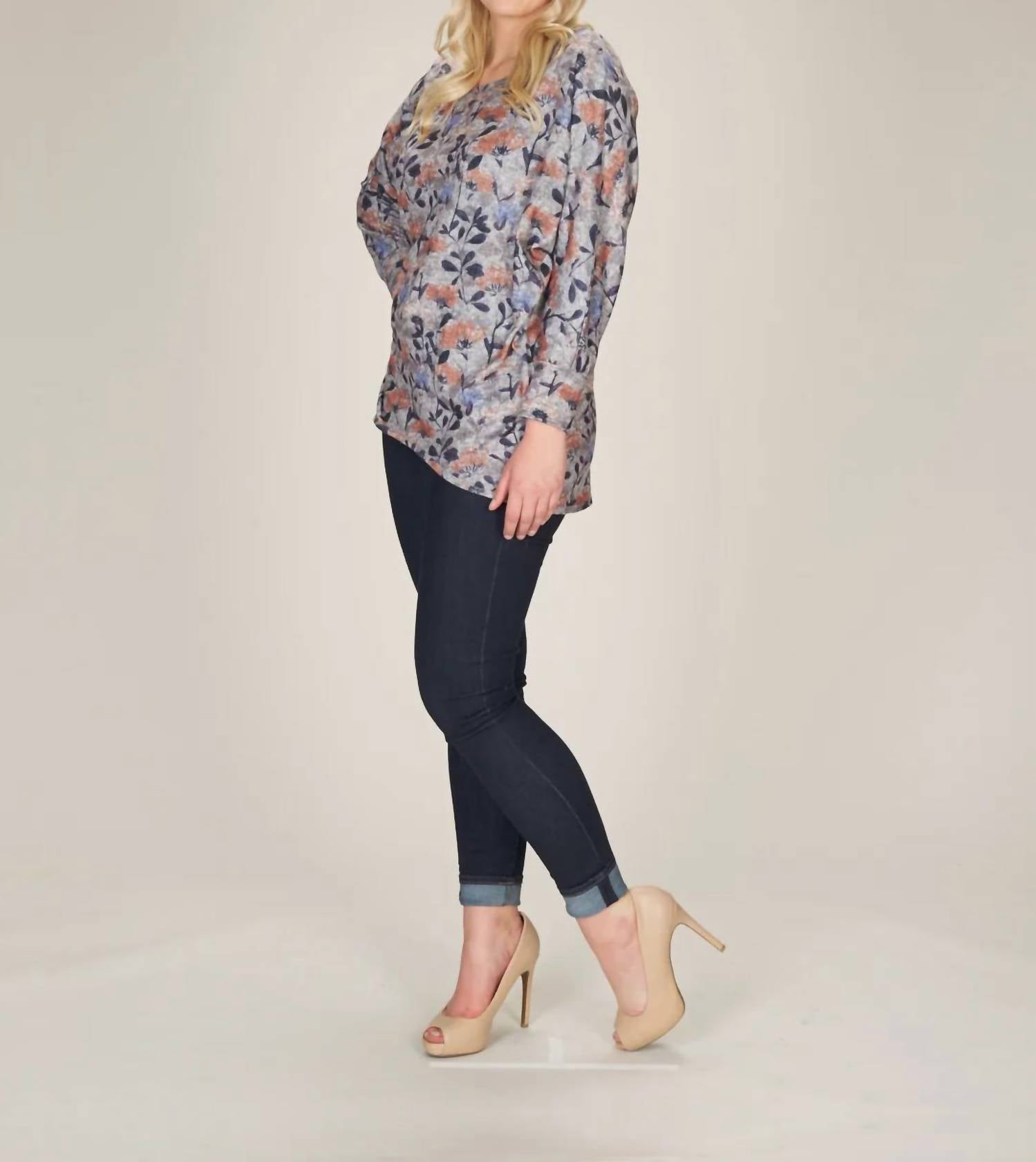 Papillon - High Low Floral Sweater