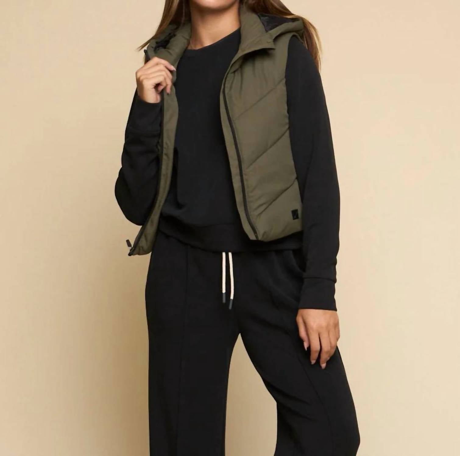 FUNDAMENTAL COAST Summit Sleeveless Vest in fatigue - women's jacket