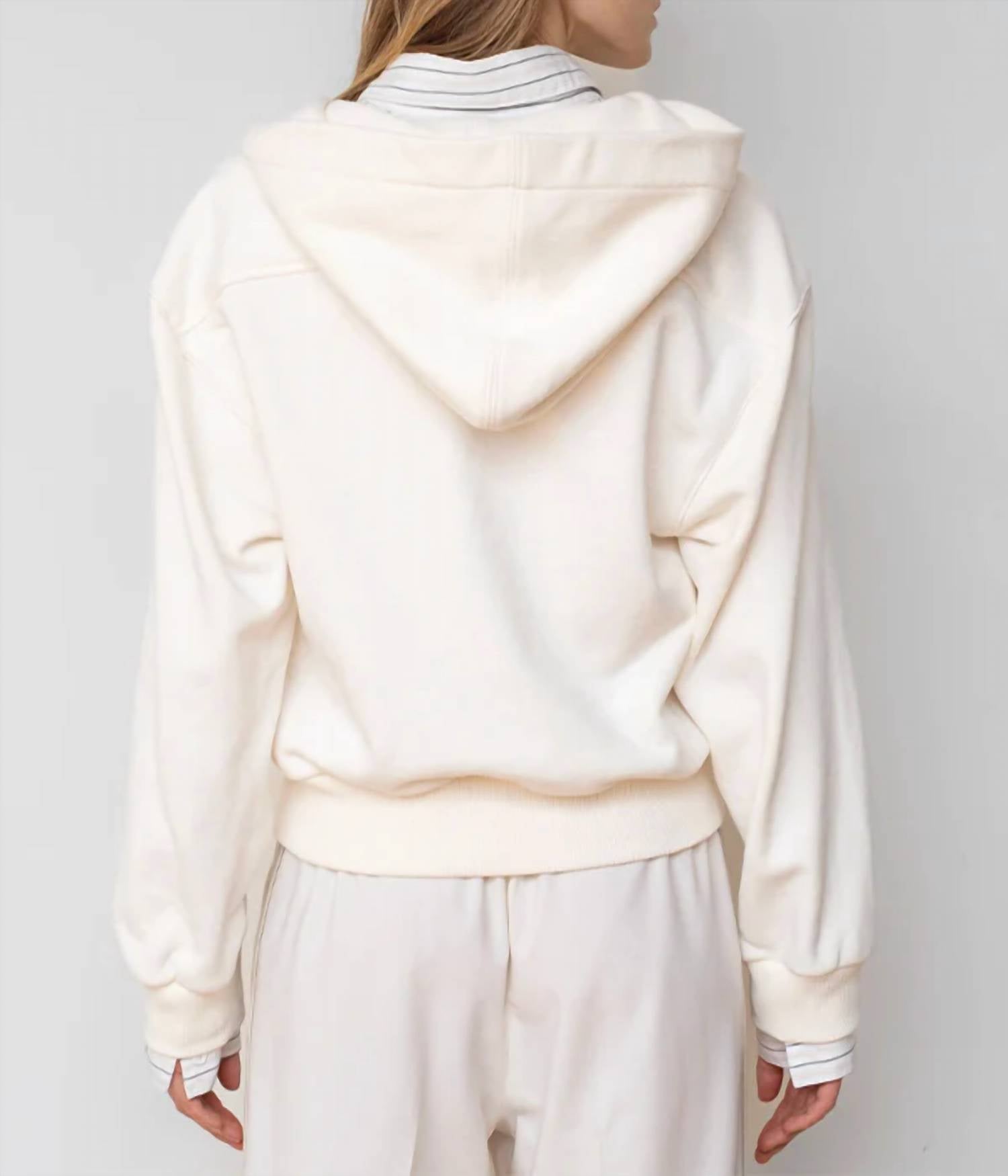 We-Ar4 - Street Hoodie