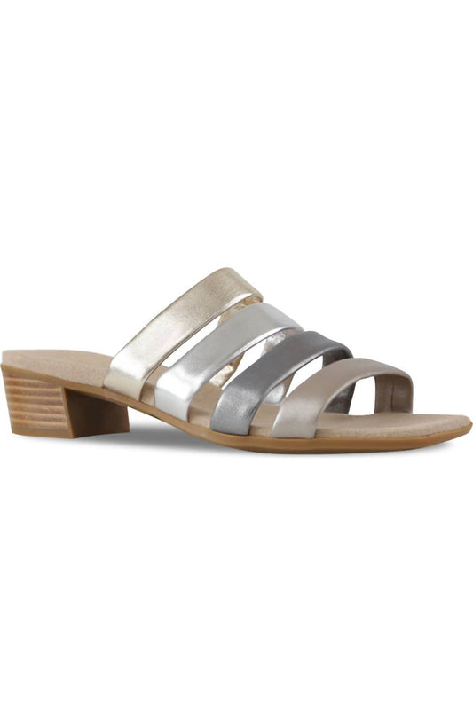 Munro - Women's Adrianne Sandal