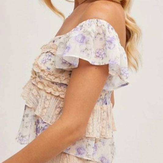 Bluivy - Floral Print Ruffle Lace Trimmed Sweetheart Neck Top
