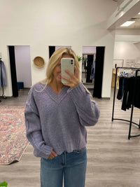 Le Lis - Raglan Oversized Fuzzy Sweater