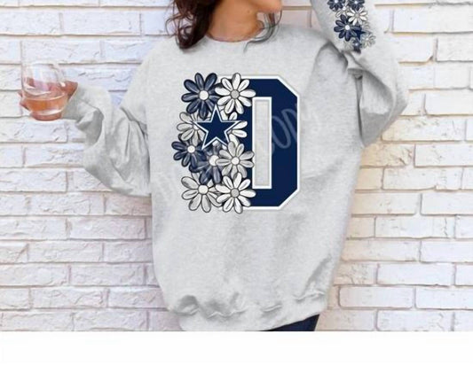 Gildan - Ash Cowboys Floral Star Sweatshirt