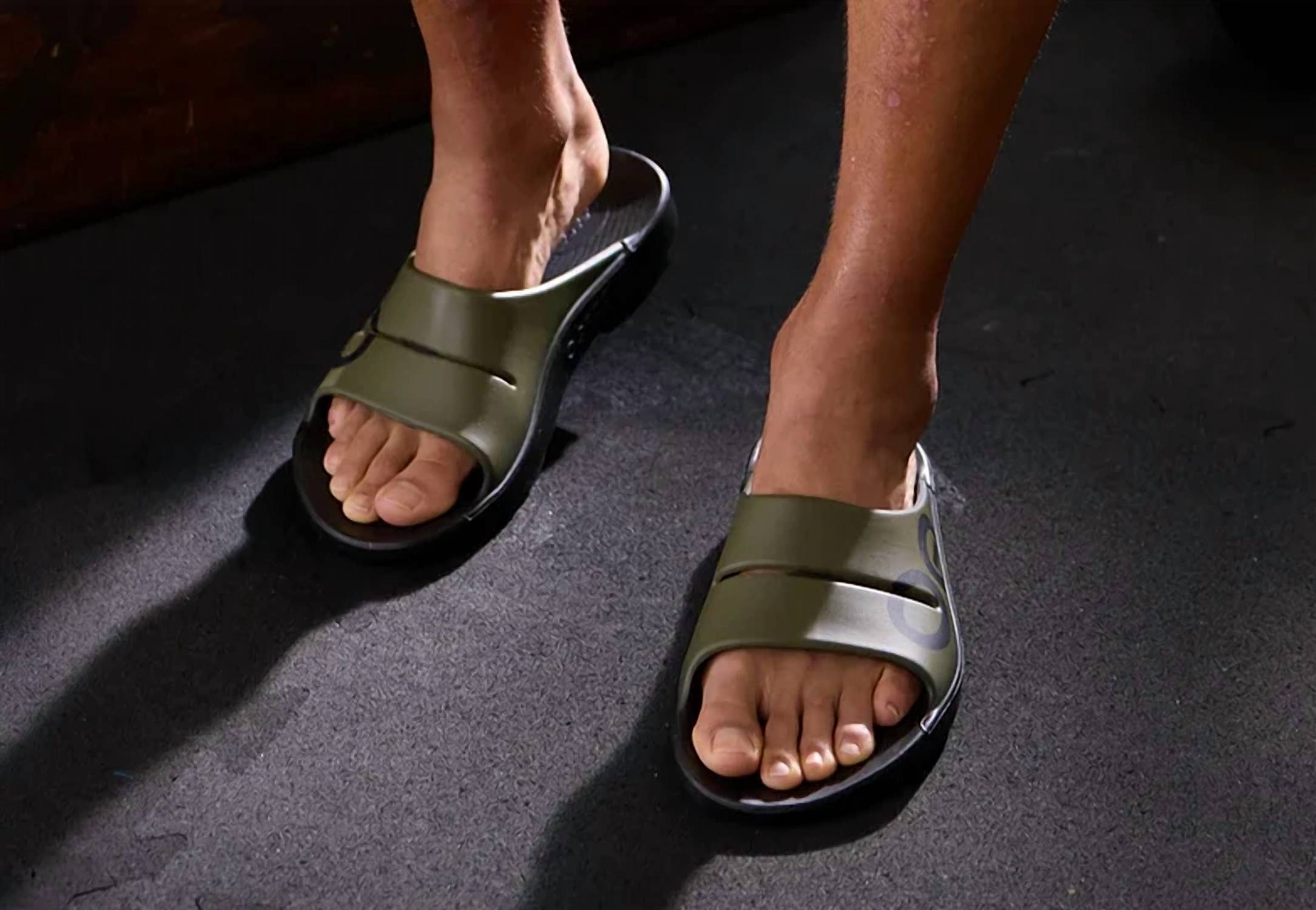 Oofos - Men's Ooahh Sport Slide Sandal