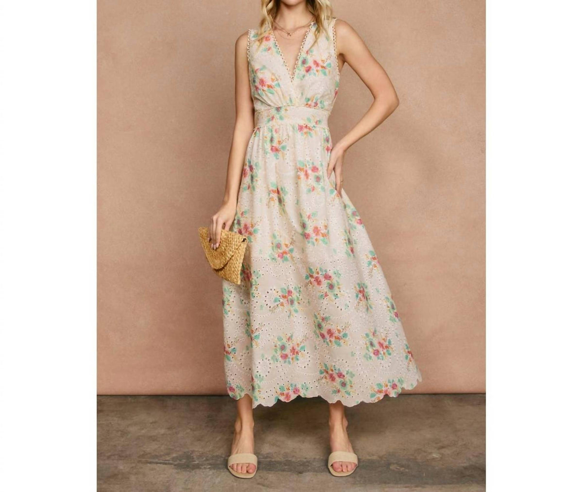 Dress Forum - Everbloom Lace Maxi Dress