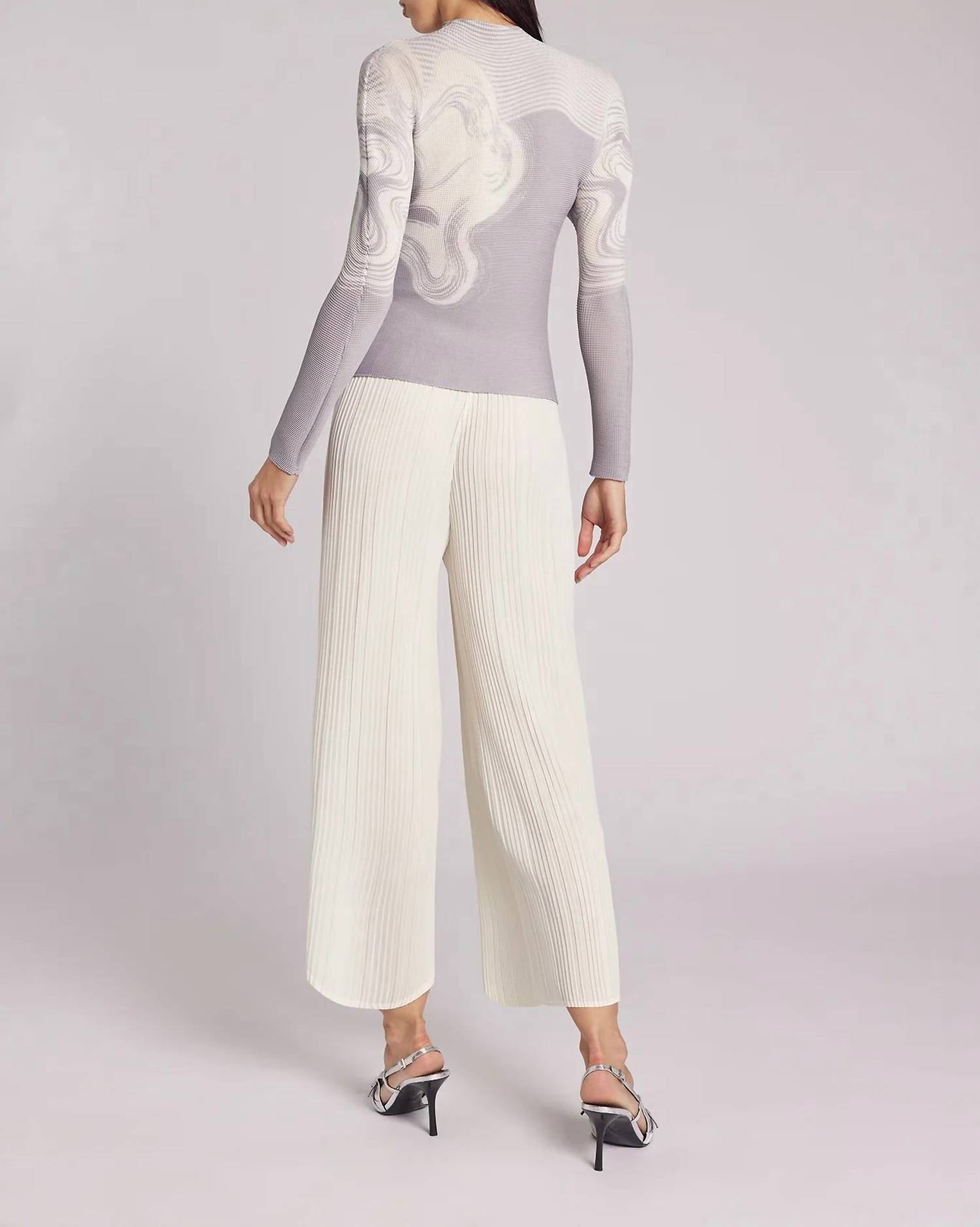 Wild Cosmos - Diana Arabesque Honeycomb Top